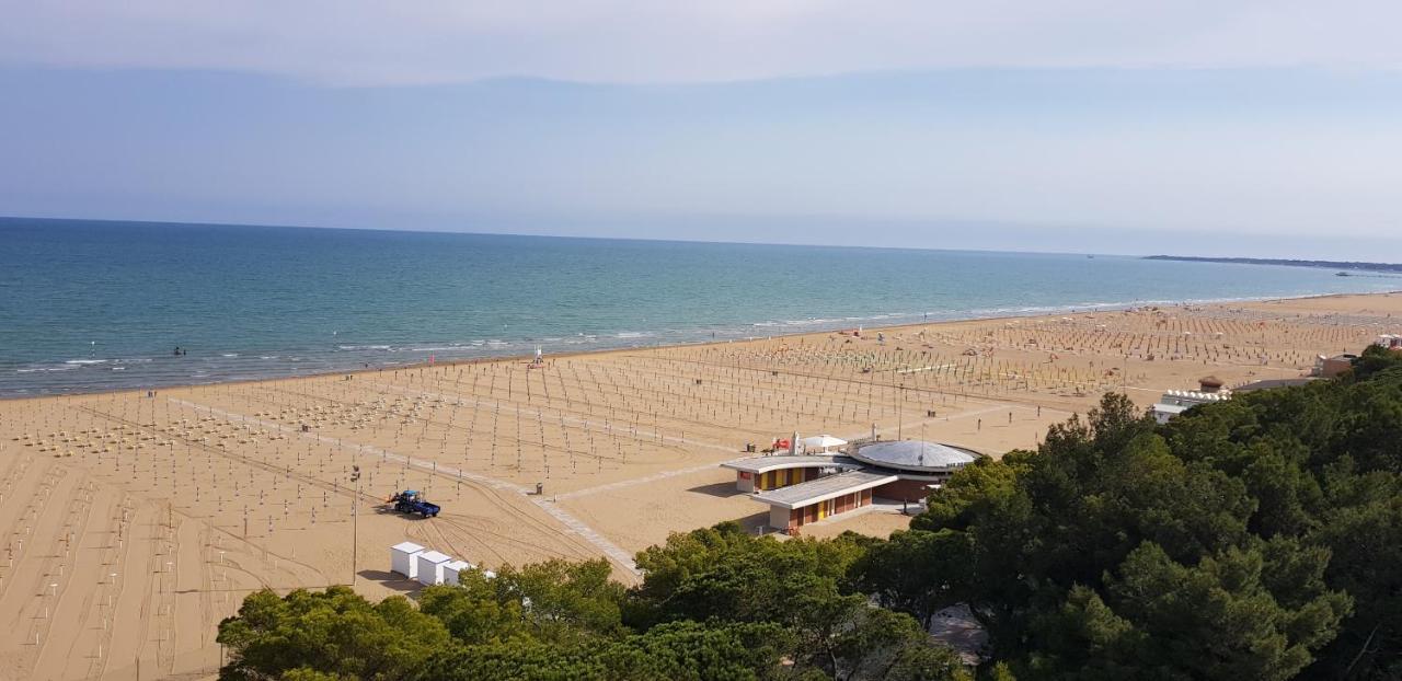 International Seaview Apartments Lignano Sabbiadoro Exterior photo